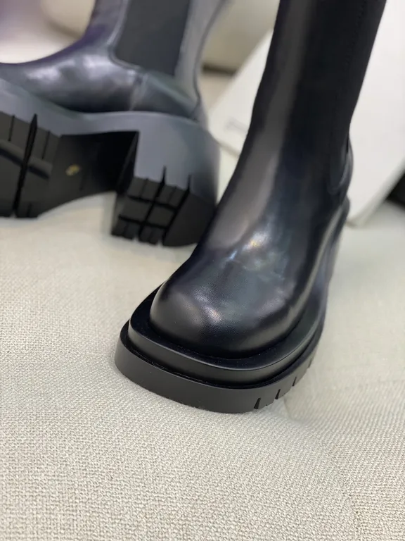 Bottega Veneta Shoe 